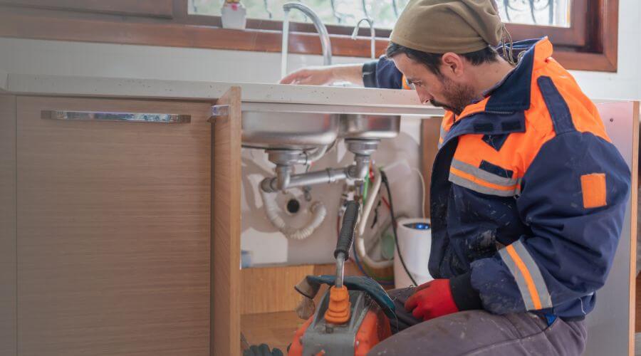 Expert burst pipe repair services in Trenton, FL